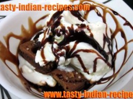 vanilla-ice-cream-with-chocolate-sauce